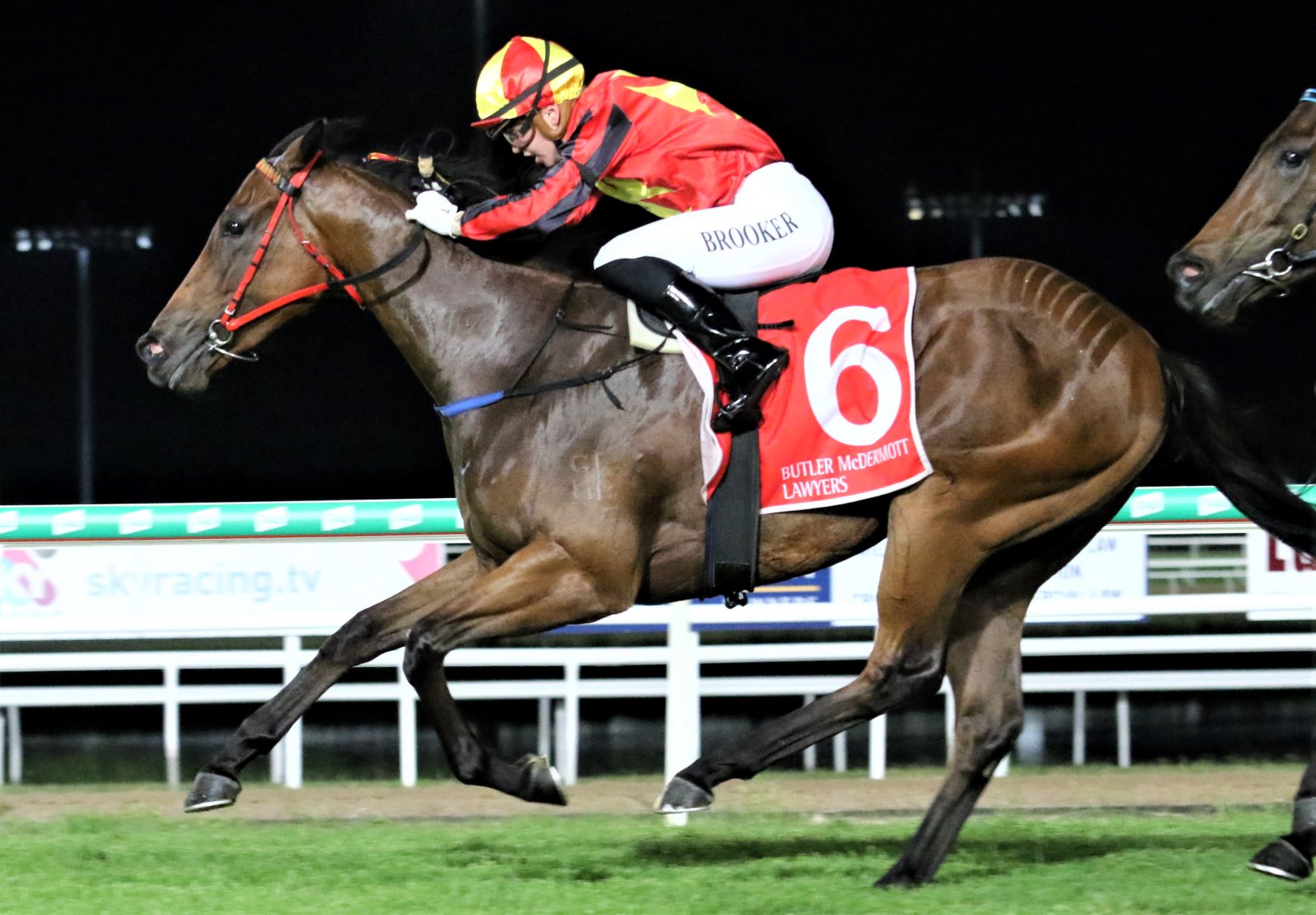Tiffani Brooker taking on the boys in the Magic Millions Classic - Vimarsana News