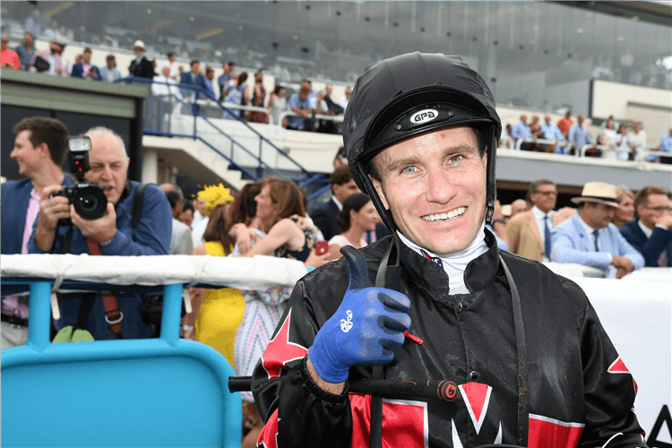 Bad break for Currie in Hong Kong | Just Horse Racing