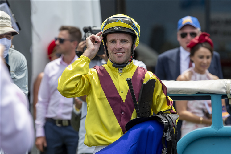 Ringmaster up for the fight in Phoenix | Just Horse Racing