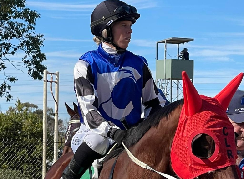 Elissa Meredith | Just Horse Racing