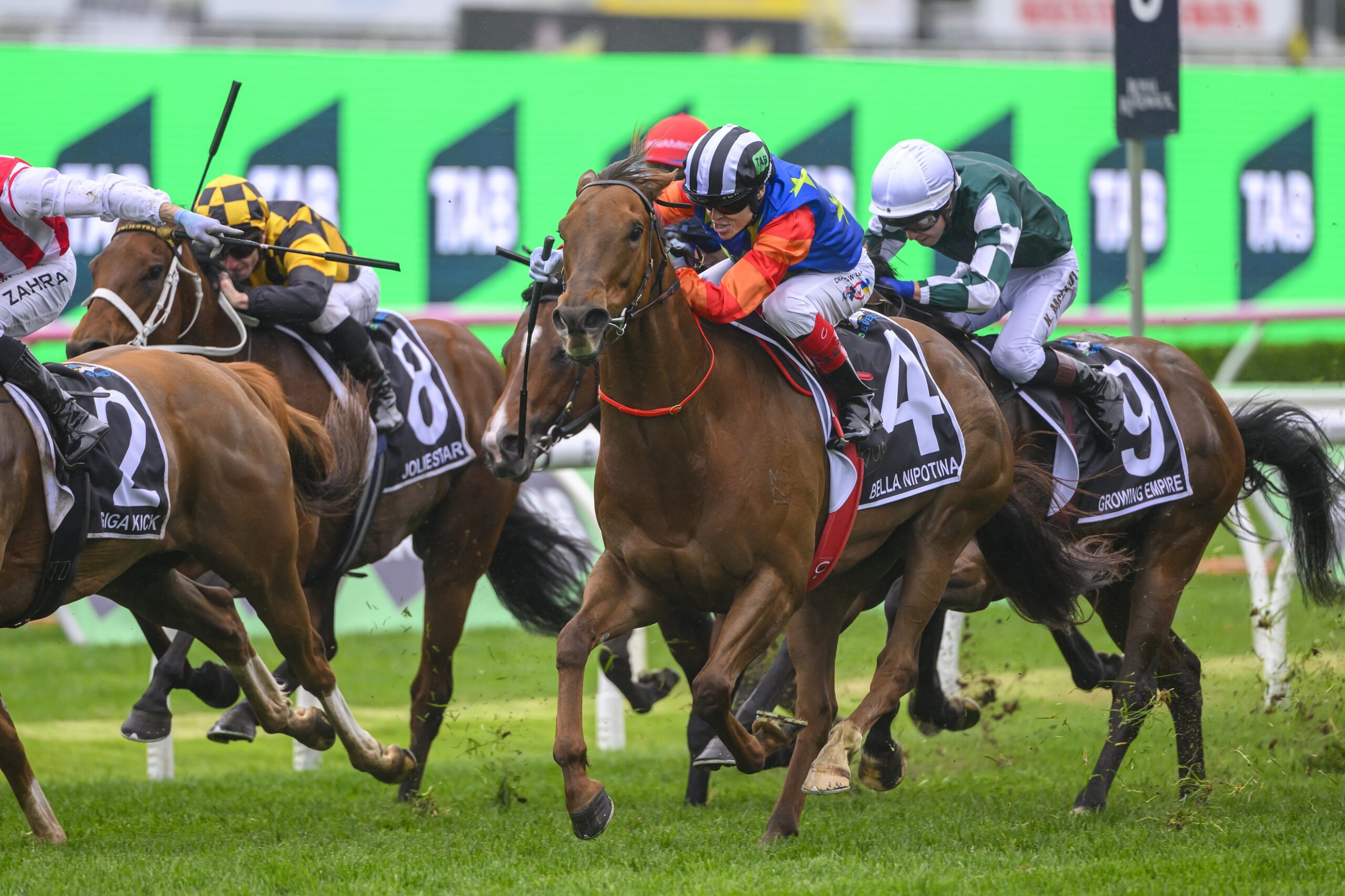 Maher wins the $20m Everest with Bella Nipotina | Just Horse Racing